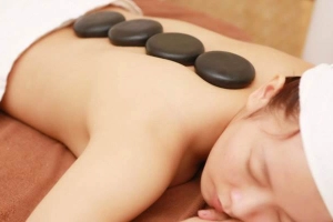Mỹ Viện Callalily - Massage Body Tinh Dầu