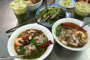 Quán Ăn Năm Liêm - Bún Mắm
