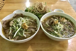 Quán Ăn Năm Thuận - Bún Bò, Cơm & Hủ Tiếu