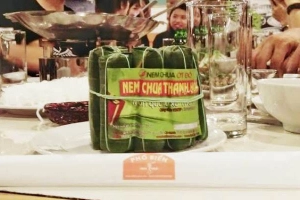 Quán Ăn Nem Chua Ớt Đỏ