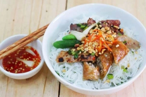 Quán Ăn Nem Nướng & Bún Thịt Nướng 243 Tôn Đản