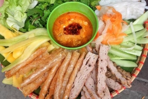 Quán Ăn Nem Nướng Nha Trang - Chùa Láng
