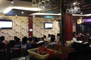 New Moon Cafe & Karaoke
