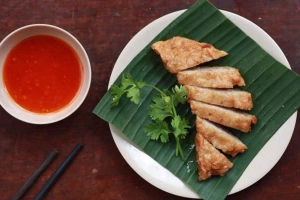 Quán Ăn Ngõ 89 - Trà Chanh & Nem Chua Rán - Trần Não