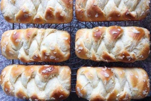 Ngọc Lê's Cake - Shop Online