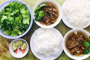 Ngọc Mai - Bún Chả Quạt Hà Nội