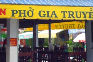 Quán Ăn Ngọc Nam Quán - Bún Chả Hà Nội