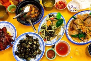 Ngọc Sơn - Ốc & Chân Gà Nướng