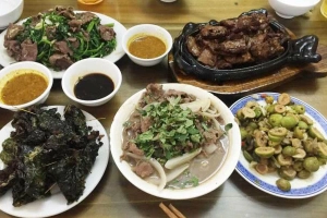 Quán Ăn Ngọc Tú - Dê Núi, Trâu Tươi & Gà Đồi
