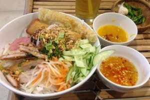 Quán Ăn Ngon Rứa Hè - Bánh Bèo, Bún Bò Huế & Bún Thịt Nướng