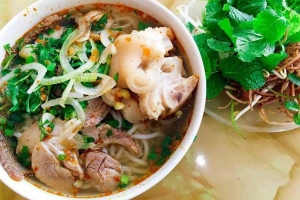 Quán Ăn Ngự Bình - Bún Bò Huế - Phú Diễn