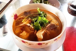 Quán Ăn Ngự Bình - Bún Bò Huế