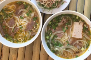 Quán Ăn Ngự Uyển - Bún Bò Huế - Hoàng Văn Thái
