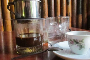 Ngược Nắng Cafe