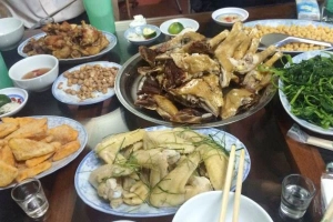 Nhà Bè Quốc Chiến - Cơm Quê & Gà Đồi