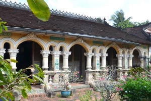 Nhà Cổ Ba Đức