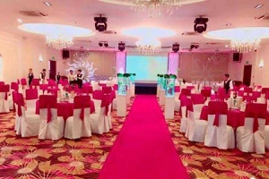 Nhà hàng tiệc cưới Diamond Place - Trung Tâm Tiệc Cưới & Sự Kiện