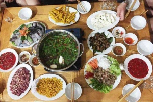 Nhà Hàng 102 - Cơm Lẩu & Gà Đồi