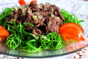 Nhà Hàng Ẩm Thực Làng Việt