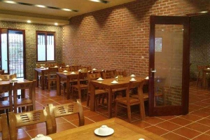 Nhà Hàng Beyker Restaurant - Các Món Ăn Đặc Sản