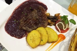 Nhà Hàng Măm Măm Steak - Giảng Võ