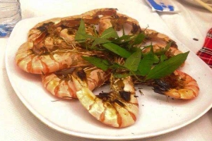 Nhà Hàng Bờ Kè Chợ Hải Sản - Hải Sản Tươi Sống