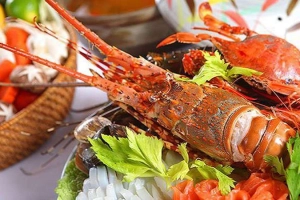 Nhà Hàng Bờ Kè Hải Sản Tôm Tôm