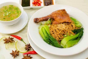 Nhà Hàng Cafe Sambal - Khách Sạn Petro House