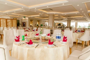 Nhà Hàng Coconut - Palm Hotel