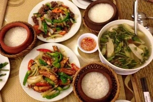 Nhà Hàng Cơm Niêu Cội Nguồn