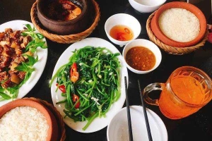 Nhà Hàng Cơm Niêu Gia Đình 3 Miền