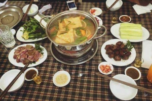 Nhà Hàng Dê Tứ Quý