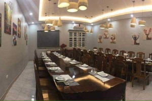 Nhà Hàng F1 Restaurant