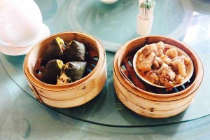 Nhà Hàng Grand Square Restaurant