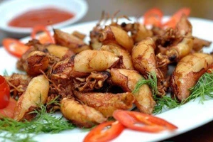 Nhà Hàng Hà Cẩn