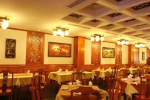 Nhà Hàng Hải Sản Hương Việt - Nguyễn Lương Bằng