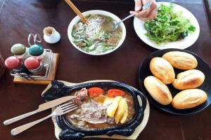 Nhà Hàng Hanamizuki Restaurant & H' Century Bar