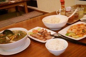 Nhà Hàng Hand Restaurant