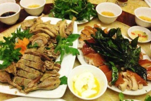 Nhà Hàng Hòa Xứ Lạng - Lợn Sữa Quay