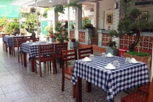 Nhà Hàng Hoàng Ngọc Restaurant
