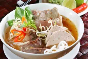 Nhà Hàng Khách sạn Sông Hương