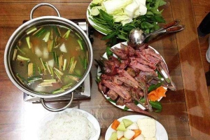 Nhà Hàng Khanh Hạnh - Cơm, Lẩu Rừng & Biển