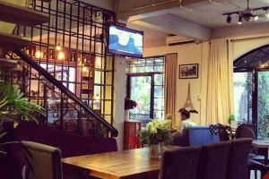 Nhà Hàng L'arc De Triomphe Bistro - Khải Hoàn Môn Coffee Shop