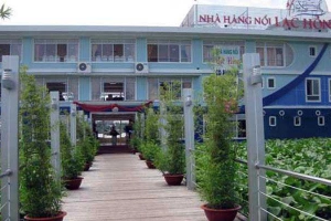 Nhà Hàng Lạc Hồng