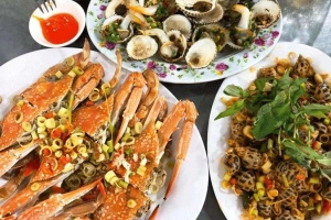 Nhà Hàng Làng Chài Hải Tiến