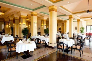 Nhà Hàng Le Parfum Restaurant - La Residence Hotel