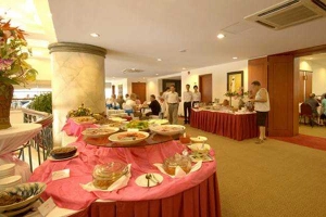 Nhà Hàng Lobby Bistro