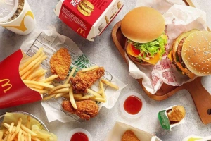 Nhà Hàng McDonald's - Hồ Gươm