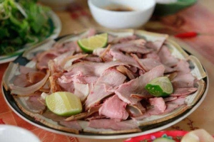 Nhà Hàng Ngẫu Garden - Bê Thui Lửa Hồng