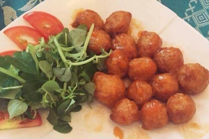 Nhà Hàng Phố Nướng Biển Đông - Phạm Thái Bường